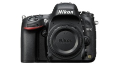 NIKON D610