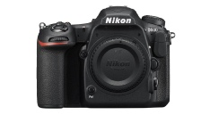NIKON D500